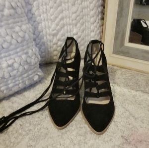 NWOT Seychelles Black Lace Up Heels